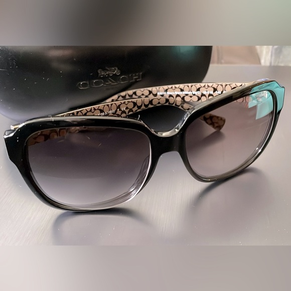 EUC Authentic Coach Women’s Sunglasses - Picture 1 of 5